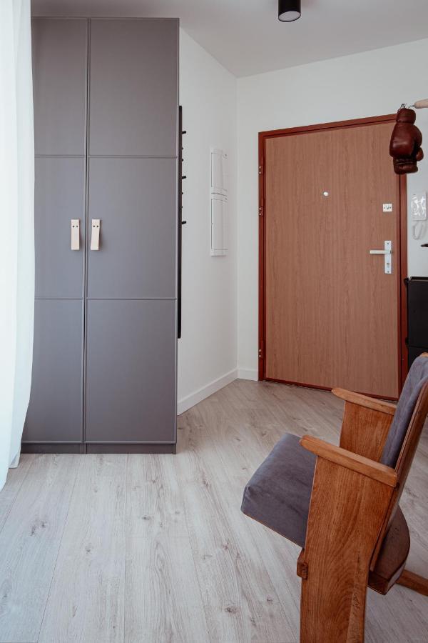 Homewell Apartments Game And Movie Poznan Exterior photo